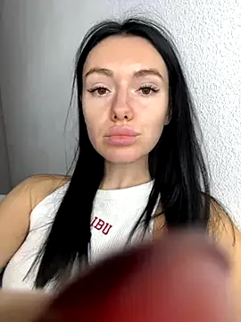 Snapshot of karrr__aaa chatting on 10-04-25, 08:40 karrr aaa online show from 10-04-25, 08:40