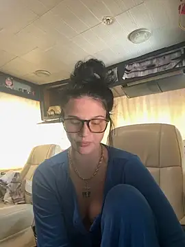 Snapshot of sexyLexii2002 chatting on 09-09-25, 06:29 sexyLexii2002 online show from 09-09-25, 06:29