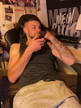 Snapshot of Mexxwell69 chatting on 10-11-25, 03:28 Mexxwell69 online show from 10-11-25, 03:28