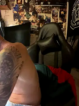 Snapshot of Mexxwell69 chatting on 10-12-25, 11:15 Mexxwell69 online show from 10-12-25, 11:15