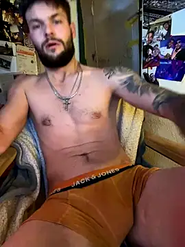 Snapshot of Mexxwell69 chatting on 11-12-25, 10:52 Mexxwell69 online show from 11-12-25, 10:52