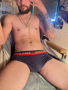 Snapshot of Mexxwell69 chatting on 11-21-25, 12:37 Mexxwell69 online show from 11-21-25, 12:37