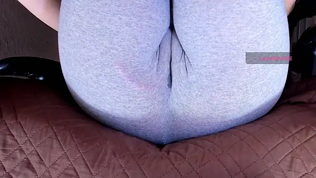 Cameltoe squirt inPants online show from 03-03-26, 08:09