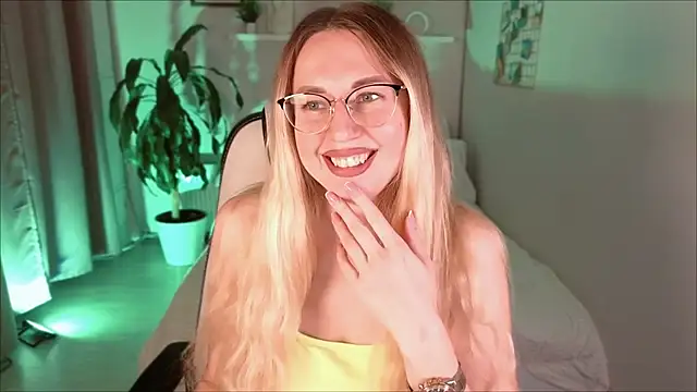 Lexi terele online show from 09-17-25, 06:59