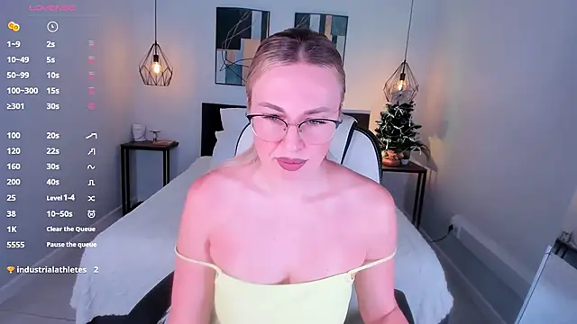 Lexi terele online show from 12-15-25, 06:39