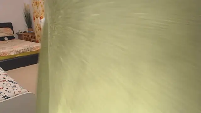 Snapshot of merlyn4 chatting on 02-10-25, 10:53 merlyn4 online show from 02-10-25, 10:53