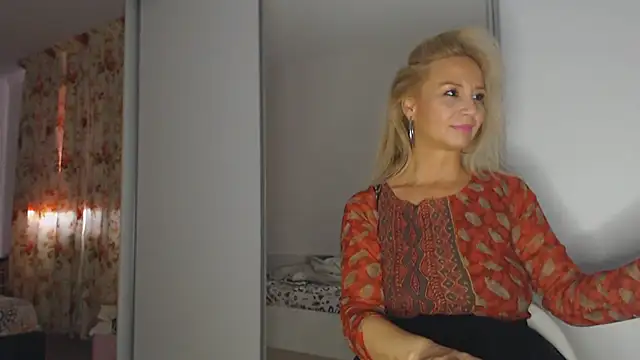 Snapshot of merlyn4 chatting on 03-14-25, 03:14 merlyn4 online show from 03-14-25, 03:14