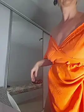 Snapshot of merlyn4 chatting on 11-22-25, 11:53 merlyn4 online show from 11-22-25, 11:53