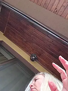 Snapshot of merlyn4 chatting on 11-26-25, 10:27 merlyn4 online show from 11-26-25, 10:27