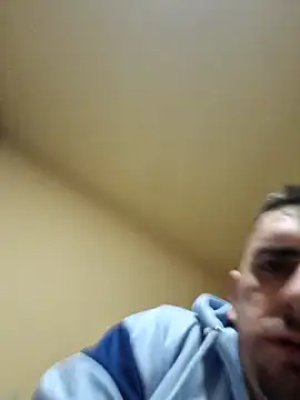 Snapshot of Lawrence067 chatting on 12-17-25, 09:10 Lawrence067 online show from 12-17-25, 09:10