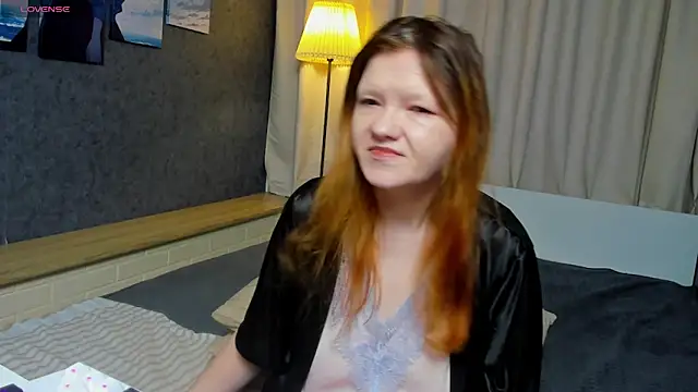 Nora lovvvv online show from 11-23-25, 10:48