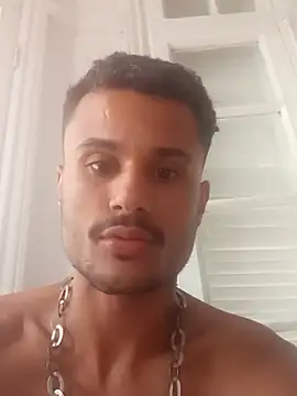 MorenoTatuado21c online show from 09-22-25, 03:47