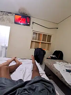 MorenoTatuado21c online show from 12-02-25, 11:04