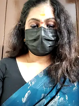 Snapshot of Sweetie_swetha37 chatting on 09-23-25, 07:39 Sweetie swetha37 online show from 09-23-25, 07:39