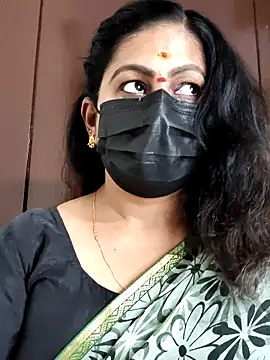 Snapshot of Sweetie_swetha37 chatting on 10-02-25, 06:04 Sweetie swetha37 online show from 10-02-25, 06:04