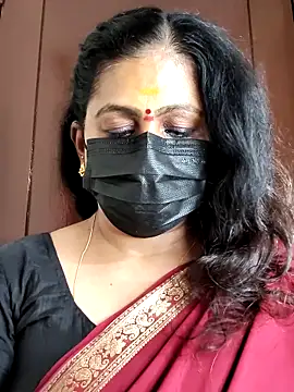 Snapshot of Sweetie_swetha37 chatting on 10-09-25, 06:11 Sweetie swetha37 online show from 10-09-25, 06:11