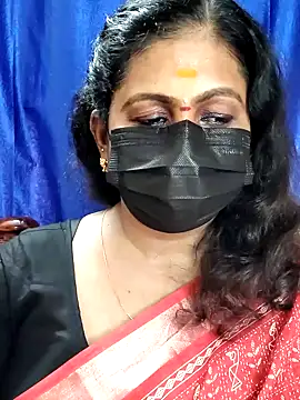 Snapshot of Sweetie_swetha37 chatting on 10-19-25, 09:10 Sweetie swetha37 online show from 10-19-25, 09:10