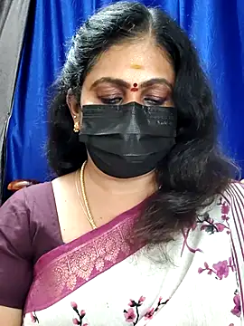 Snapshot of Sweetie_swetha37 chatting on 11-09-25, 08:07 Sweetie swetha37 online show from 11-09-25, 08:07