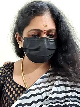 Snapshot of Sweetie_swetha37 chatting on 11-15-25, 10:26 Sweetie swetha37 online show from 11-15-25, 10:26