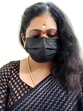 Snapshot of Sweetie_swetha37 chatting on 11-16-25, 01:06 Sweetie swetha37 online show from 11-16-25, 01:06