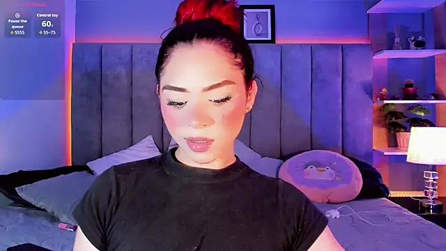 Snapshot of Arianna_Ponce chatting on 09-26-25, 06:28 Arianna Ponce online show from 09-26-25, 06:28