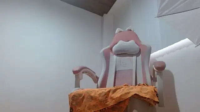 Crystal Star  online show from 12-16-25, 11:26