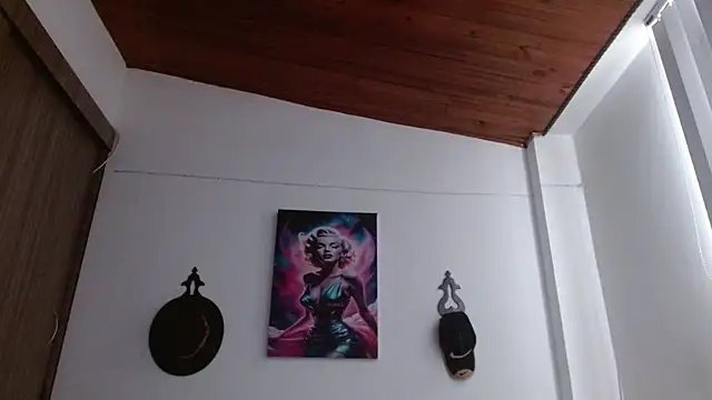 Crystal Star  online show from 04-11-26, 12:31