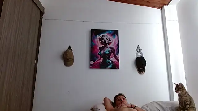 Crystal Star  online show from 04-14-26, 02:45