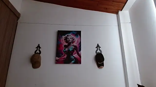 Crystal Star  online show from 04-26-26, 06:49