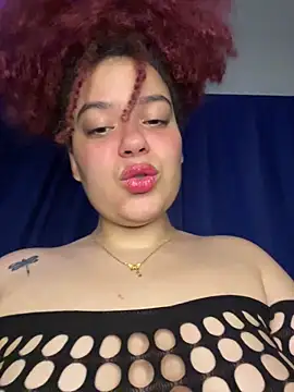 Snapshot of Enyagleam_ chatting on 09-19-25, 02:13 Enyagleam online show from 09-19-25, 02:13