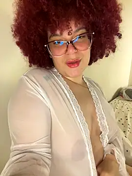 Snapshot of Enyagleam_ chatting on 10-10-25, 02:21 Enyagleam online show from 10-10-25, 02:21