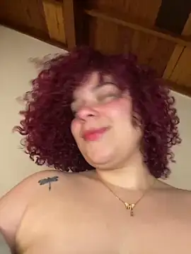 Snapshot of Enyagleam_ chatting on 10-21-25, 02:56 Enyagleam online show from 10-21-25, 02:56