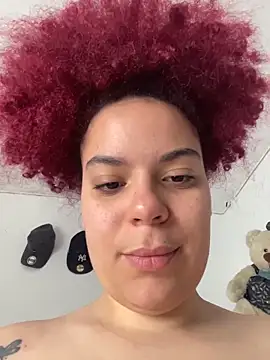 Snapshot of Enyagleam_ chatting on 10-31-25, 07:15 Enyagleam online show from 10-31-25, 07:15