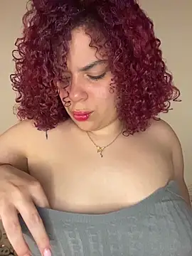 Snapshot of Enyagleam_ chatting on 11-25-25, 02:44 Enyagleam online show from 11-25-25, 02:44