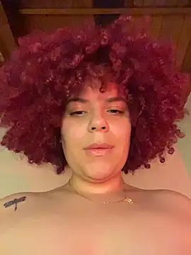 Snapshot of Enyagleam_ chatting on 11-29-25, 02:47 Enyagleam online show from 11-29-25, 02:47