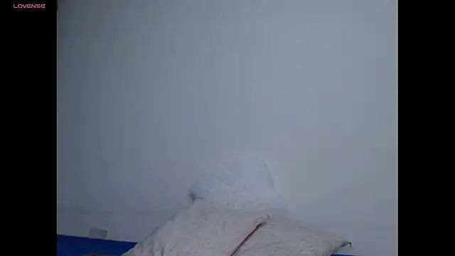 Snapshot of Gia_Lee chatting on 11-23-25, 04:34 Gia Lee online show from 11-23-25, 04:34