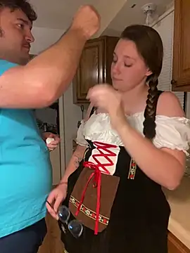 Snapshot of Mommasaurrex chatting on 09-26-25, 12:58 Mommasaurrex online show from 09-26-25, 12:58