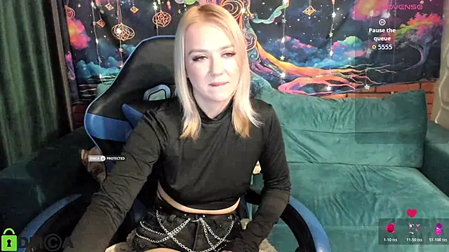 CrystalGirl99 online show from 02-13-26, 08:27