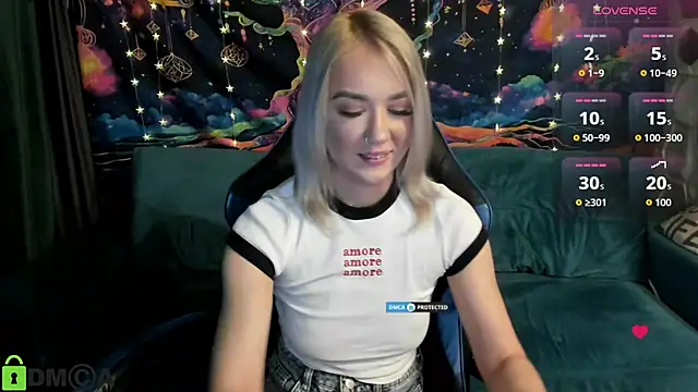 CrystalGirl99 online show from 04-23-26, 07:09