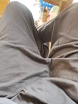 Snapshot of slim-uncut chatting on 02-01-26, 07:18 slim-uncut online show from 02-01-26, 07:18