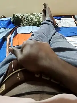 Snapshot of slim-uncut chatting on 02-02-26, 12:48 slim-uncut online show from 02-02-26, 12:48