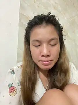 Snapshot of QueenLink chatting on 09-13-25, 05:24 QueenLink online show from 09-13-25, 05:24