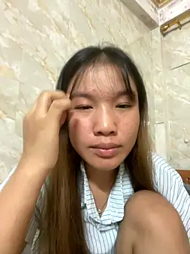 Snapshot of QueenLink chatting on 09-16-25, 05:14 QueenLink online show from 09-16-25, 05:14