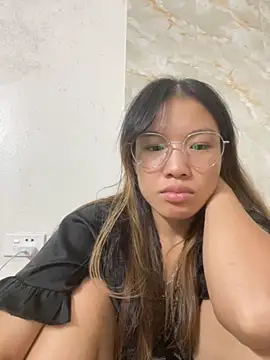 Snapshot of QueenLink chatting on 09-25-25, 05:49 QueenLink online show from 09-25-25, 05:49