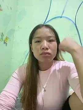 Snapshot of QueenLink chatting on 10-02-25, 10:28 QueenLink online show from 10-02-25, 10:28