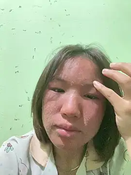 Snapshot of QueenLink chatting on 12-20-25, 07:43 QueenLink online show from 12-20-25, 07:43