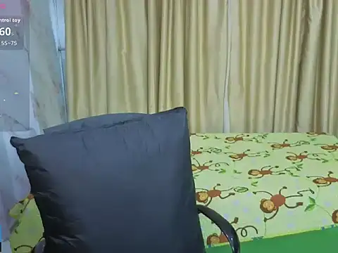 Snapshot of nena_cupcake_ chatting on 06-04-26, 11:05 nena cupcake online show from 06-04-26, 11:05
