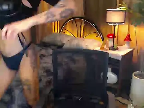 WILDROXIE online show from 09-18-25, 10:34