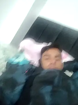 Snapshot of Ffeenniizz chatting on 02-13-26, 11:34 Ffeenniizz online show from 02-13-26, 11:34