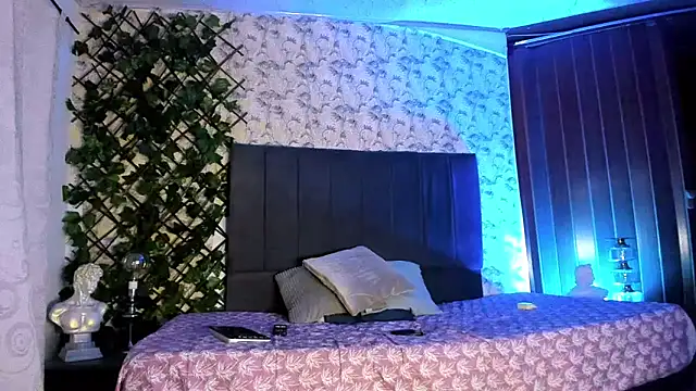 luciana valentina online show from 10-03-25, 11:02